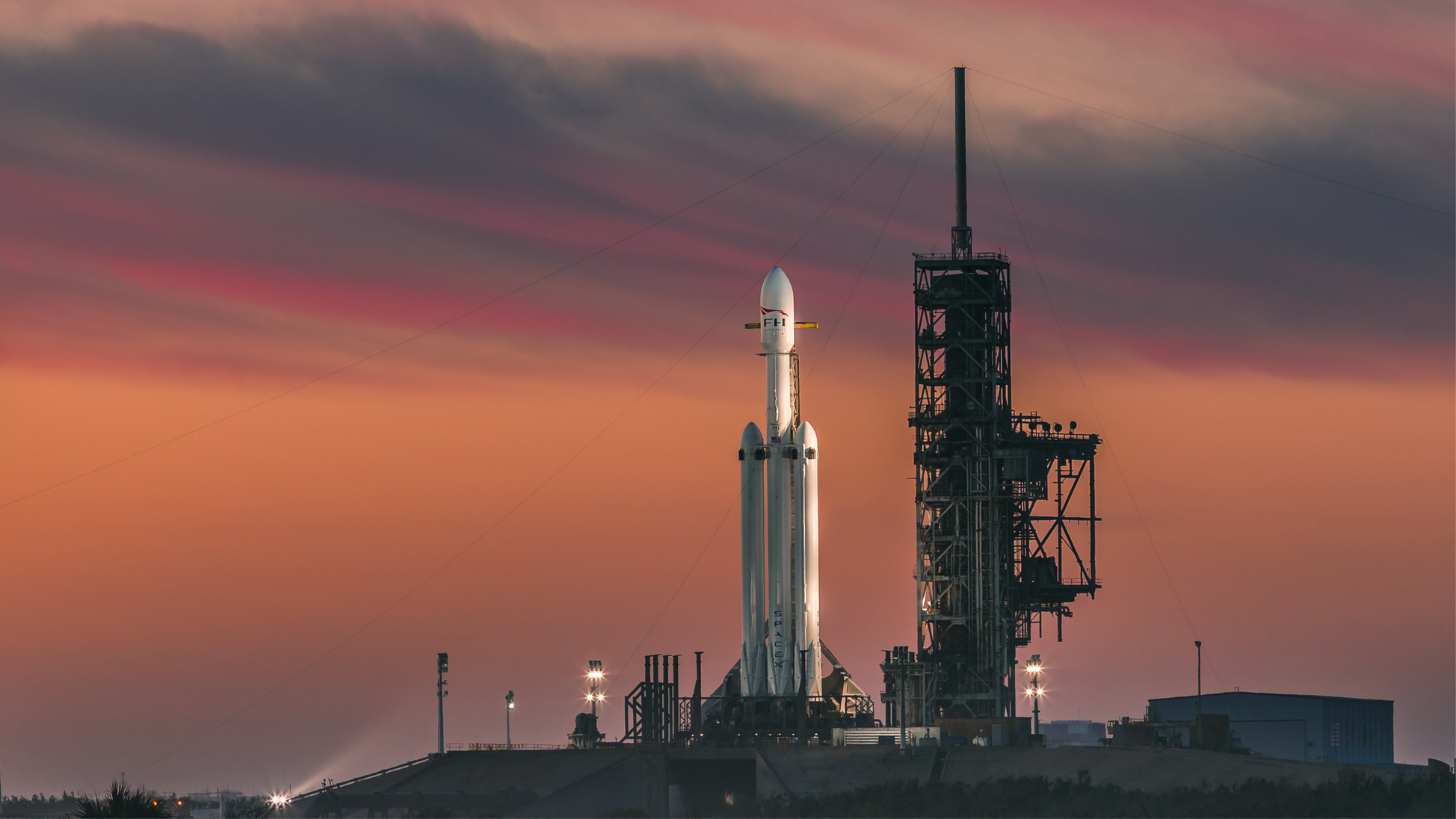 a15_falconheavyimage.jpg
